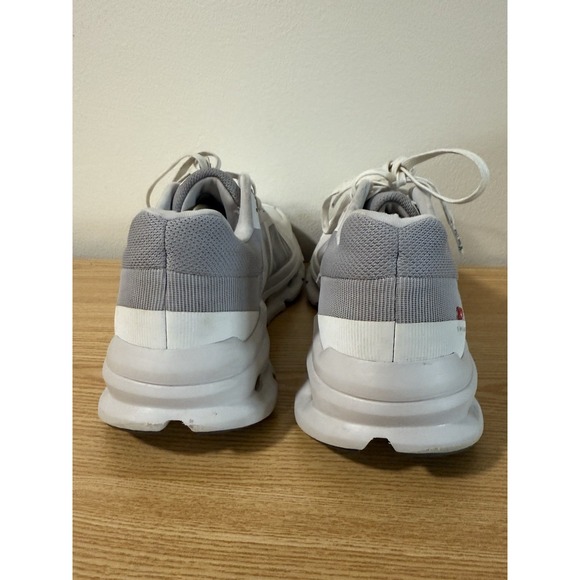 ON CLOUD CLOUDRUNNER WOMEN'S RUNNING SNEAKERS SHOES WHITE/ FROST SIZE 9.5 - Picture 4 of 6